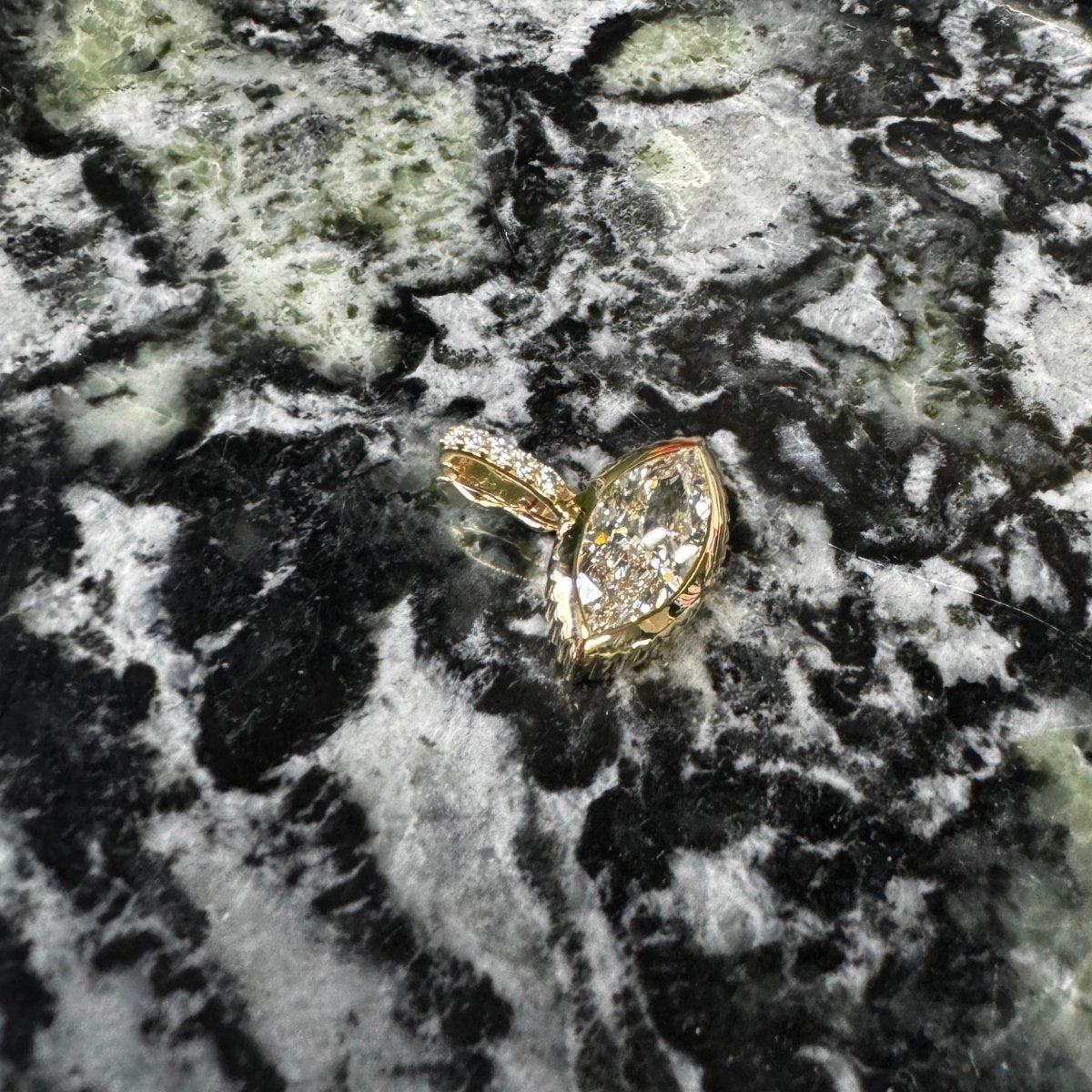 DREAM IN TECH Pendant 3.01ct Marquise Diamond - AURORO