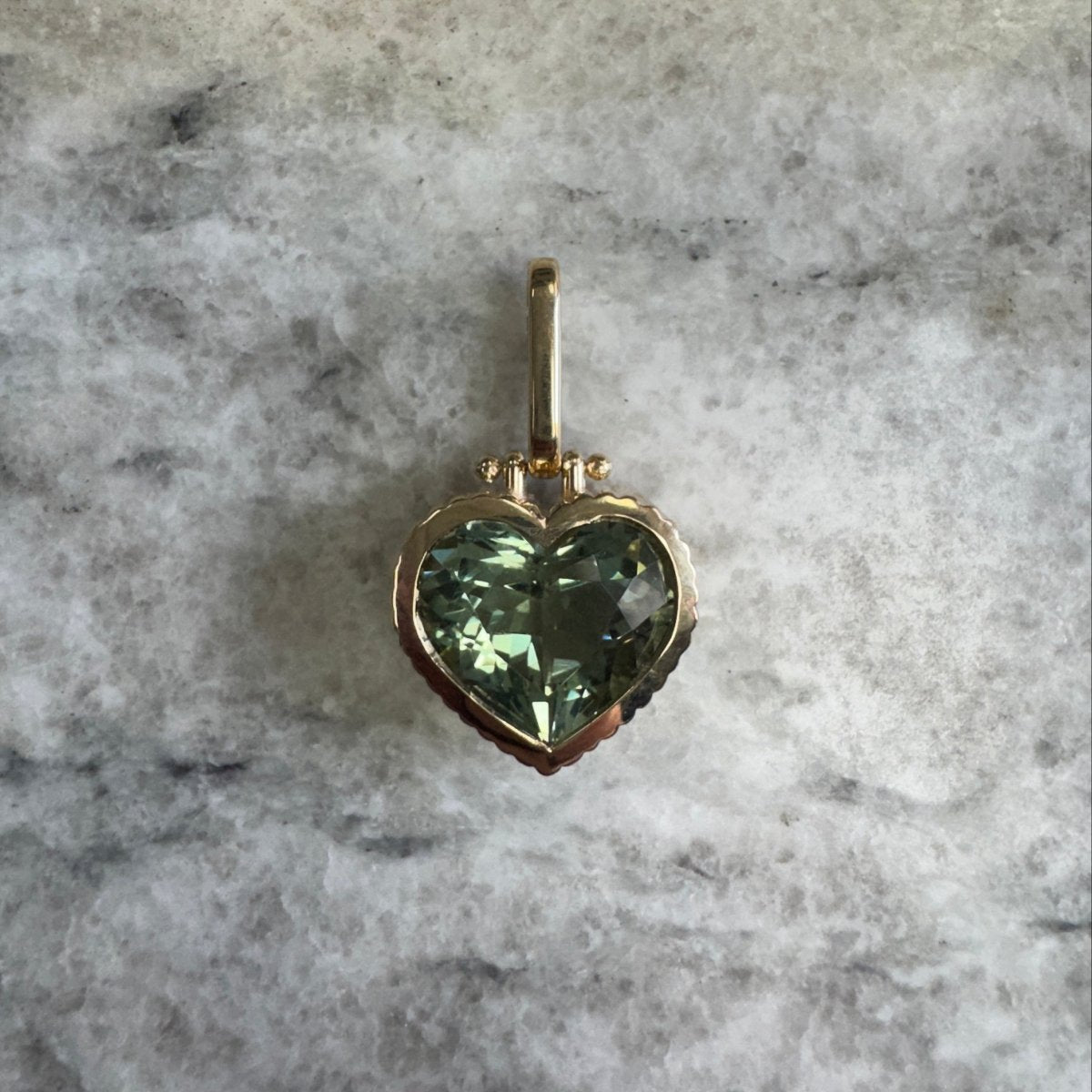 DREAM IN TECH Pendant 7.66ct Green Amethyst - AURORO