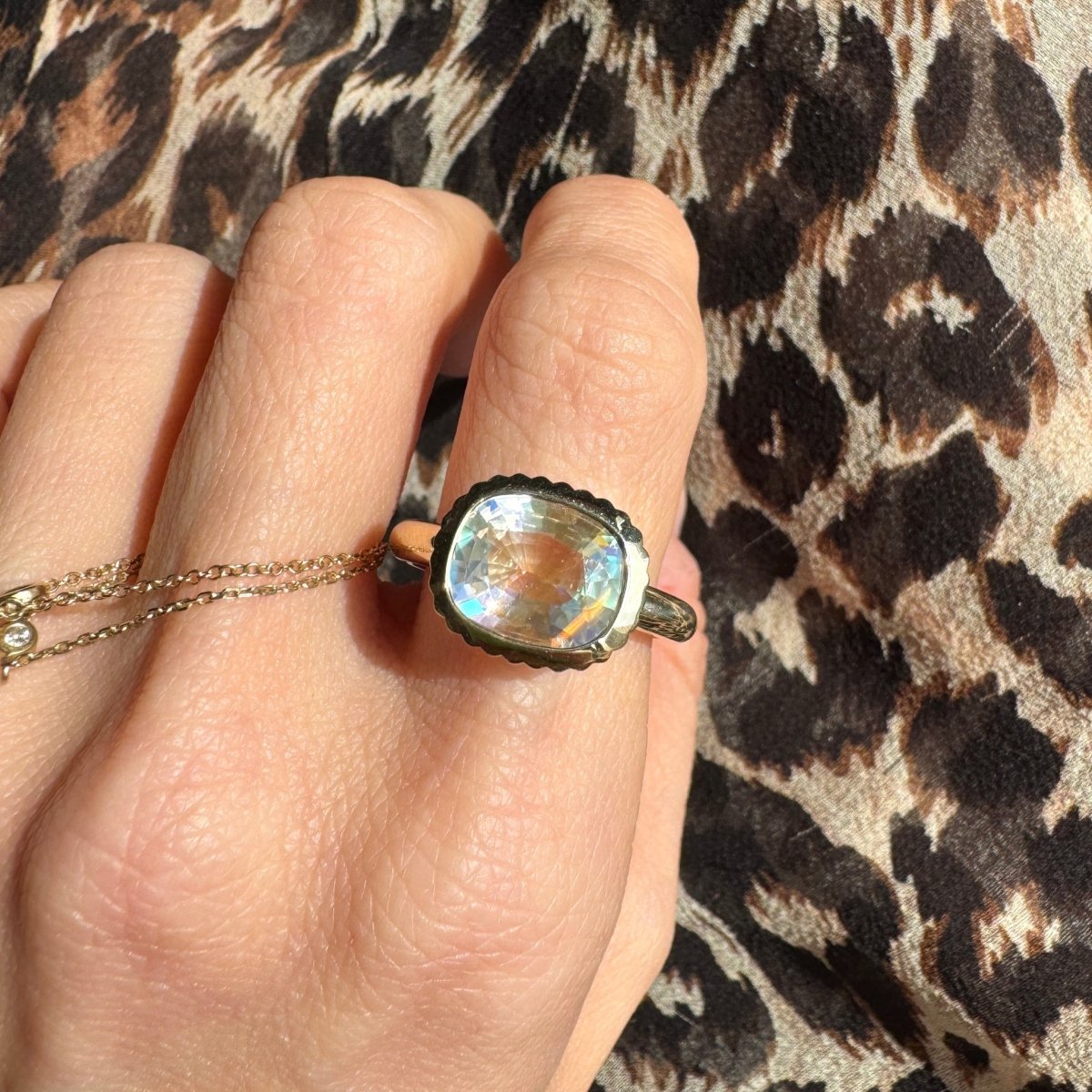 DREAM IN TECH Ring 2.75ct Rainbow Moonstone - AURORO