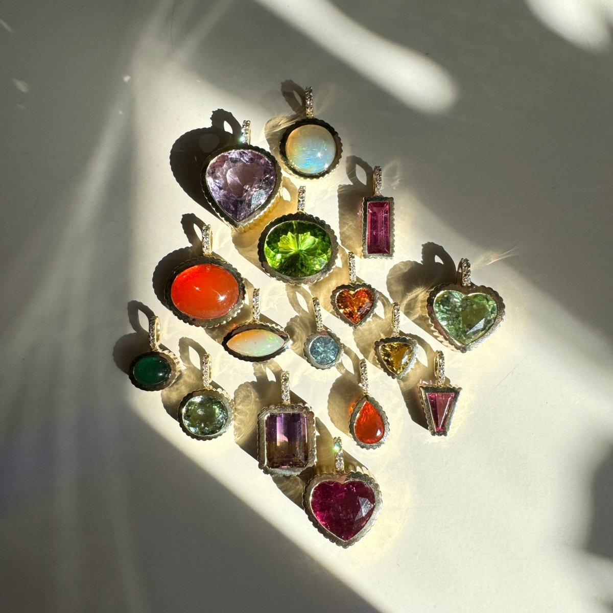 DREAM IN TECHNICOLOR 10.10ct Amethyst Pendant - AURORO