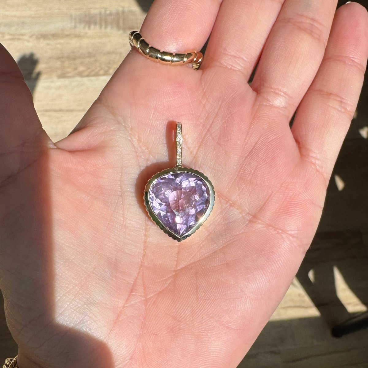 DREAM IN TECHNICOLOR 10.10ct Amethyst Pendant - AURORO