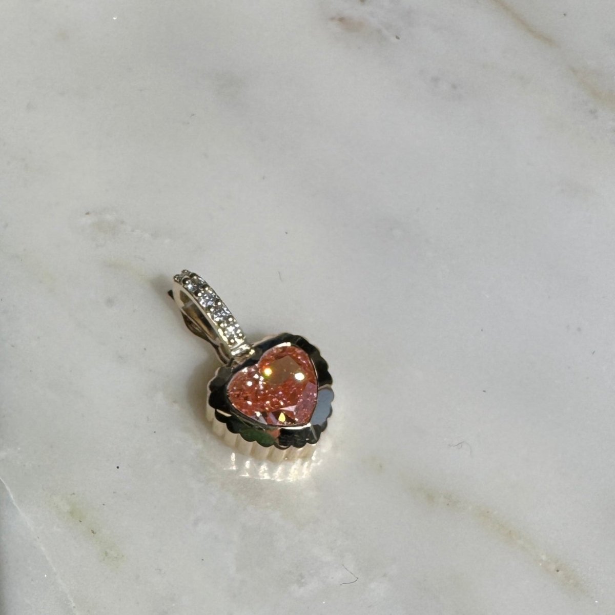 DREAM IN TECHNICOLOR 1.61ct Pink Diamond - AURORO