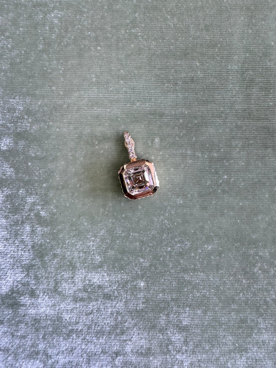 DREAM IN TECHNICOLOR 3.51ct Asscher Diamond - AURORO