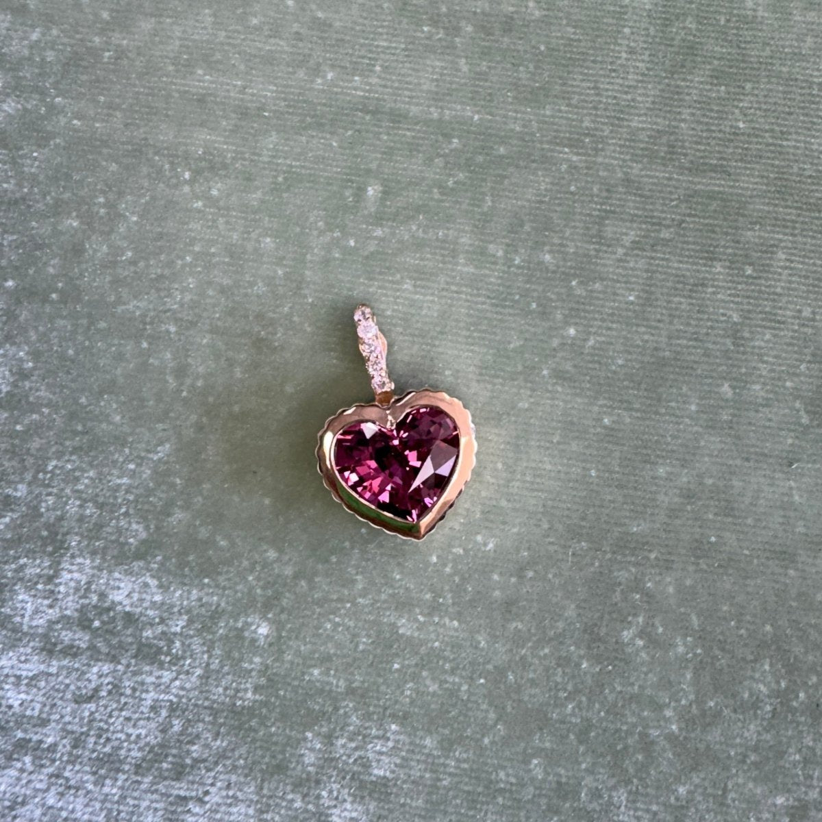 DREAM IN TECHNICOLOR 5.44ct Malaya Garnet - AURORO