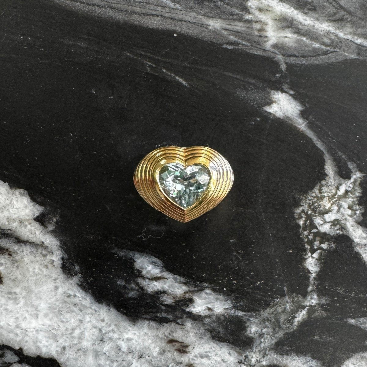 KICK BACK Ring 2.43ct Aquamarine - AURORO