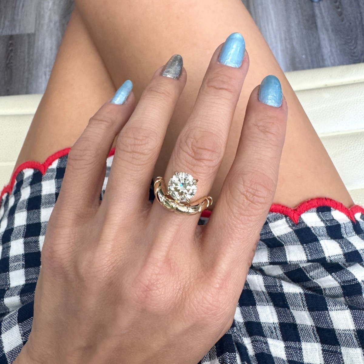 LEVITATE Floating Diamond Ring - AURORO