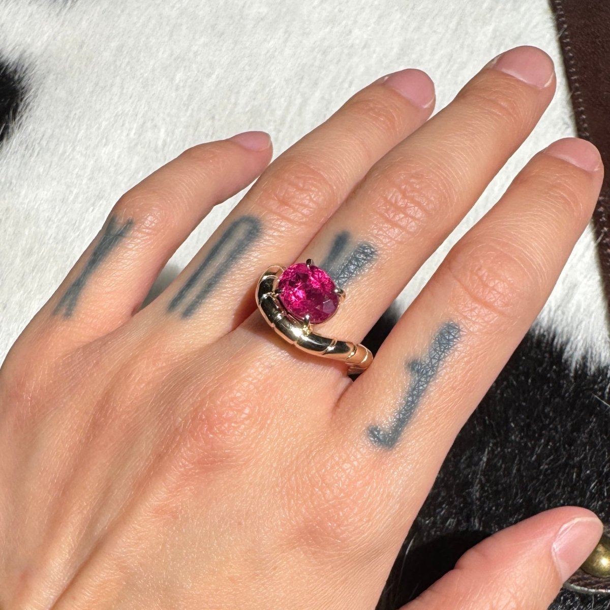 LEVITATE Ring 2.72ct Rubellite - AURORO