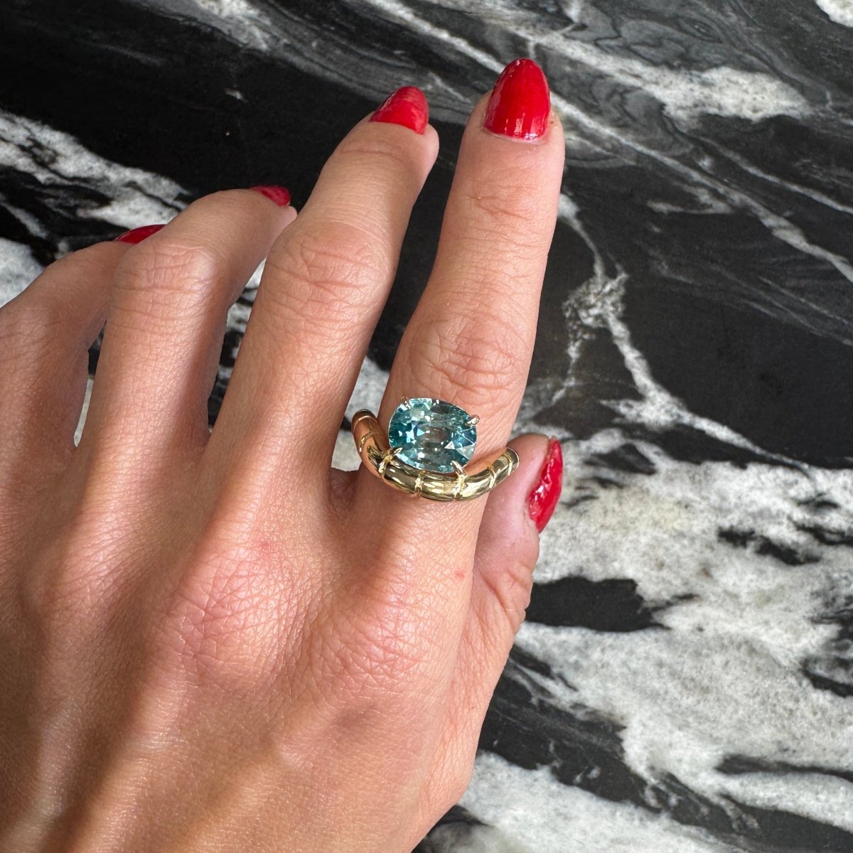 LEVITATE Ring 6.04ct Blue Zircon - AURORO